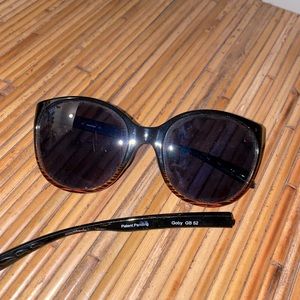 Women’s Costa Sunglasses Arm Broken